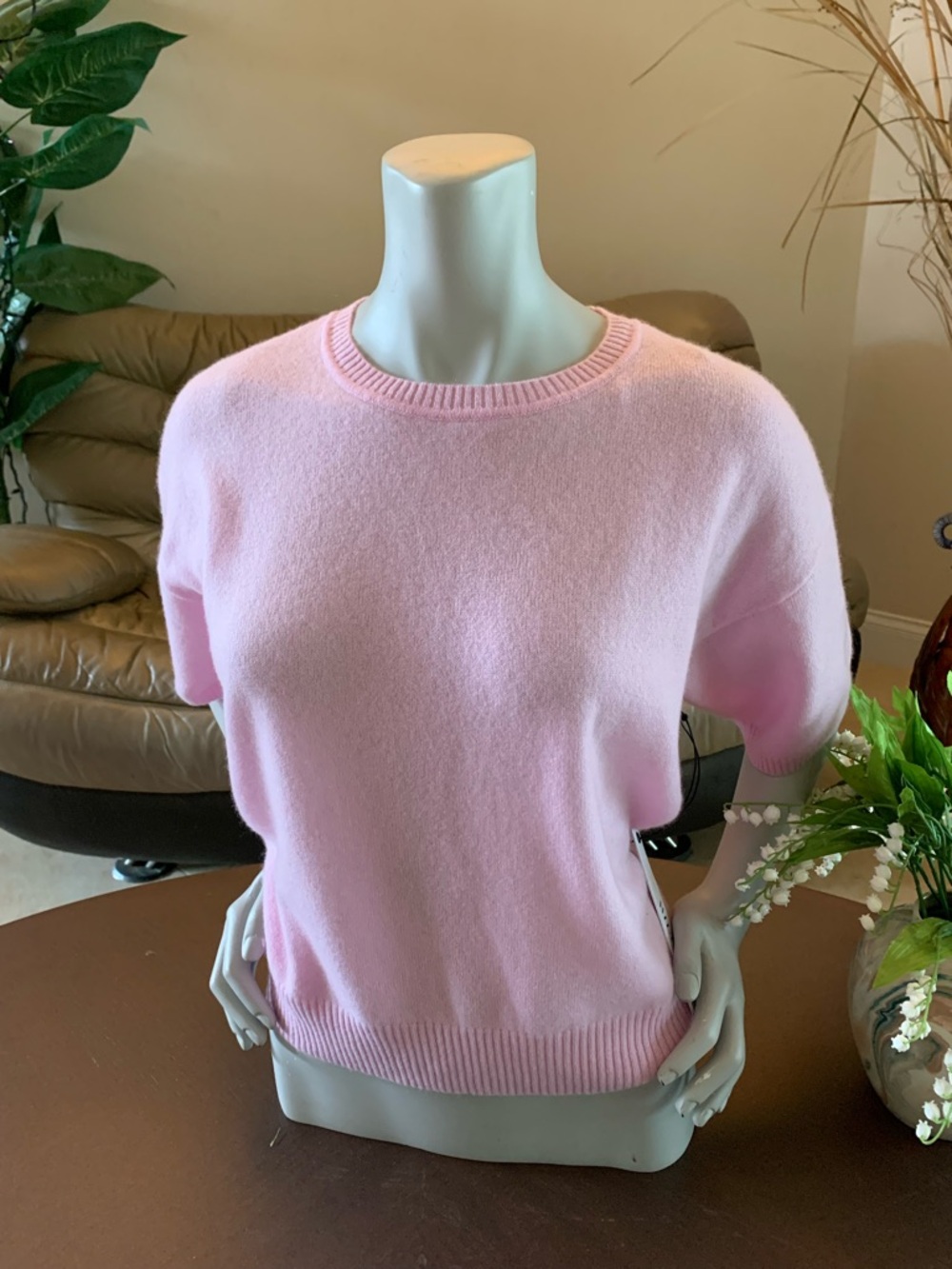 Classic Pink Short-Sleeve Cashmere Sweater